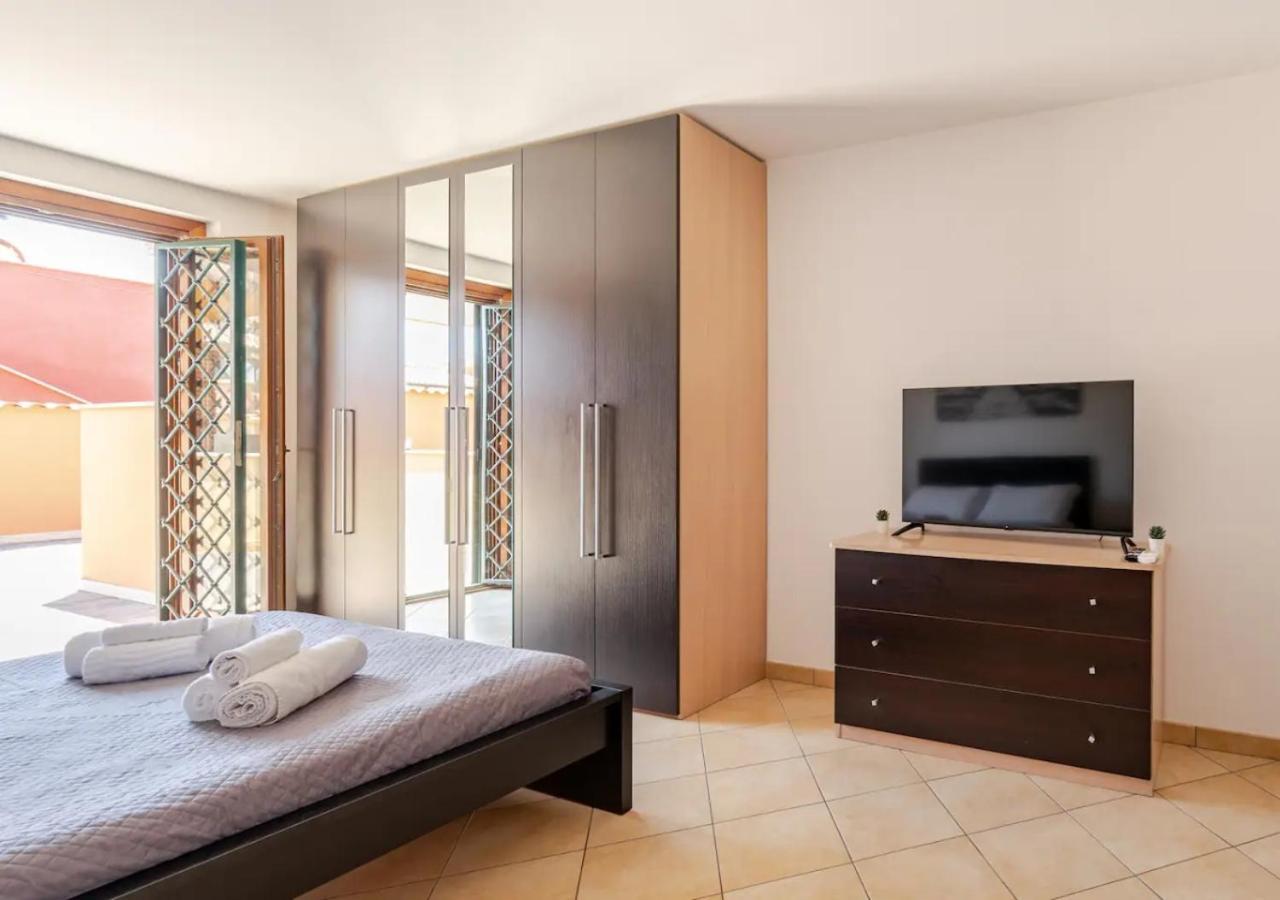 Garden Villa - Free Parking, Wi-Fi E Netflix Fiumicino Exterior foto